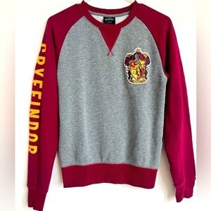 Universal Studios Gryffindor™ Crew Neck Sweatshirt size XS WIZARDING WORLD